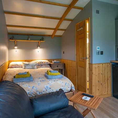The Elm Shepod - Smardale Mill Villa Buitenkant foto